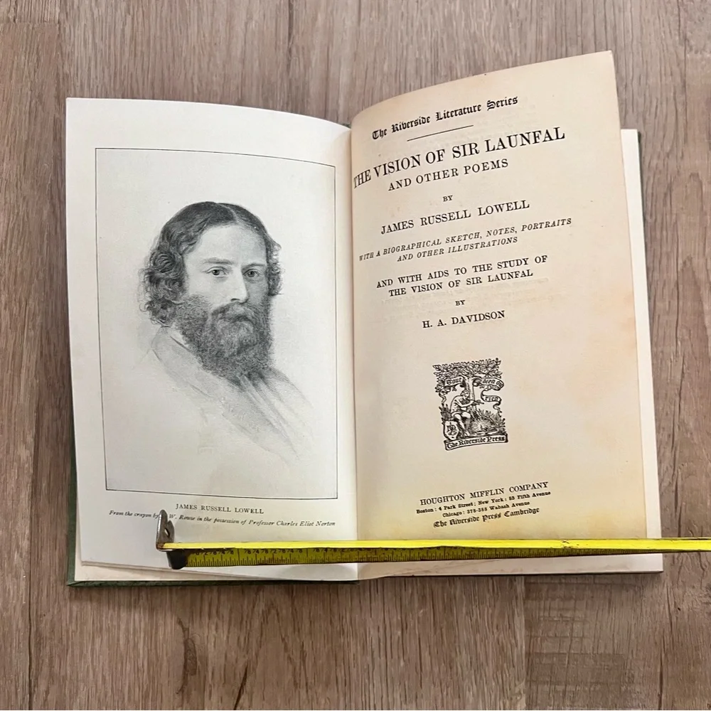 1905 The‎ Vision of Sir Launfal and Other Poems - Antique Illustrated Book